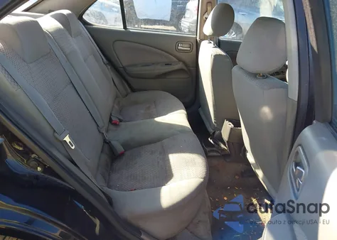 2004 Nissan Sentra 1.8S z USA, uszkodzony, nr VIN 3N1CB51D94L915964